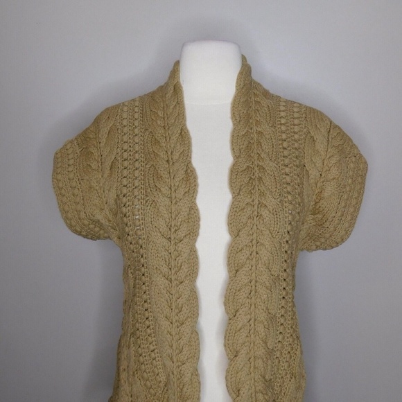 Cozy Tan Cable Knit Sweater - Picture 3 of 10